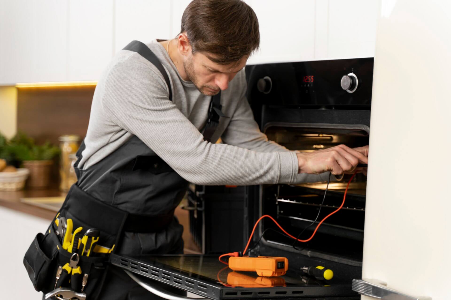 Damaged circular fan element - causes 70% of fan oven heating failures